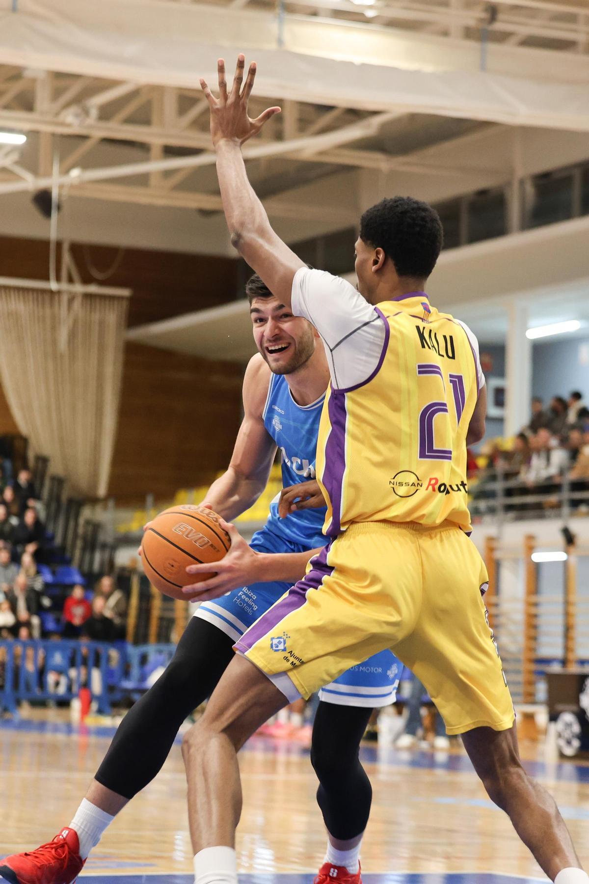 Galería: triunfo del Class Sant Antoni frente al Homs Mataró