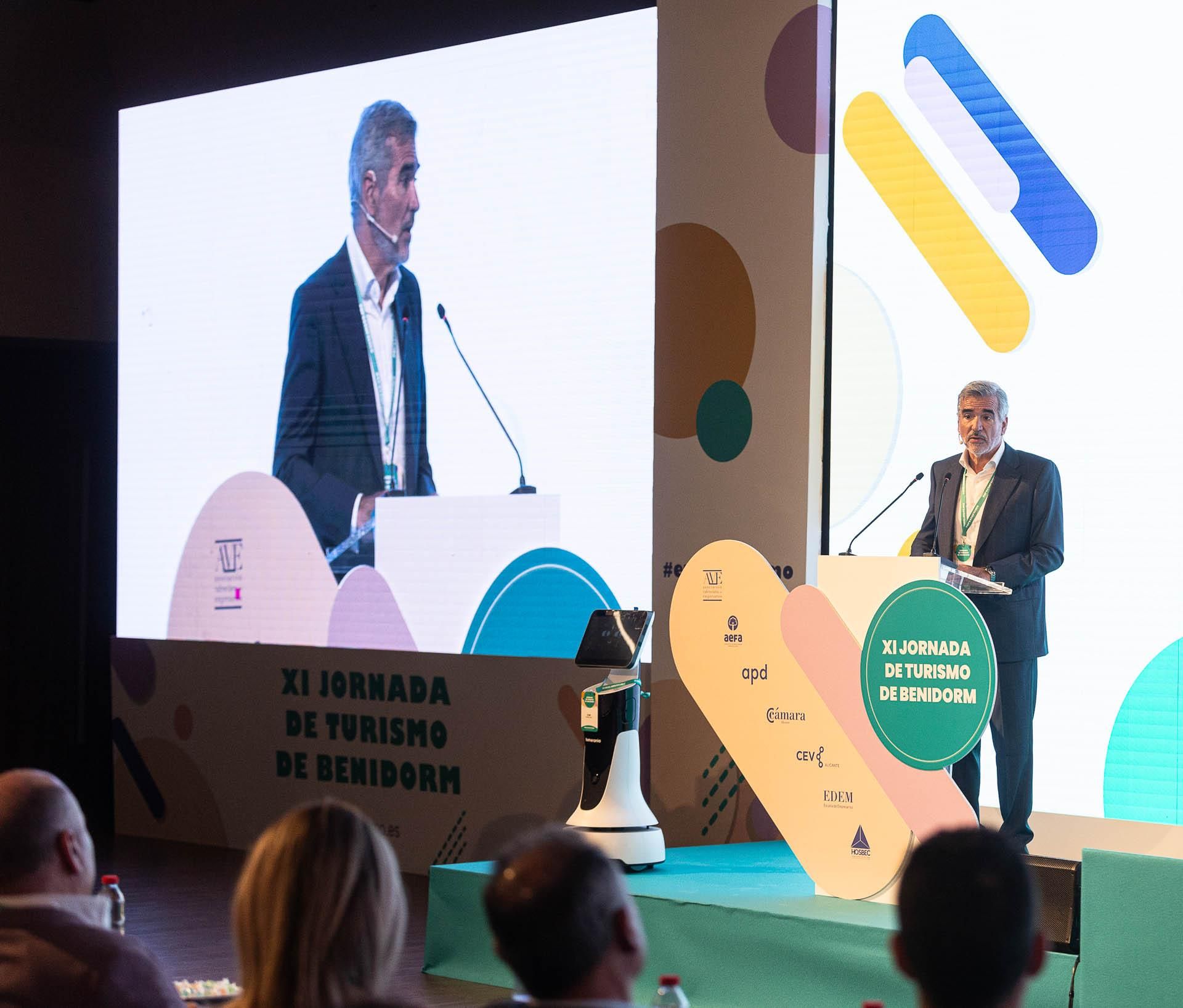 Los empresario cierran filas en defensa del turismo en las jornadas celebradas en Benidorm