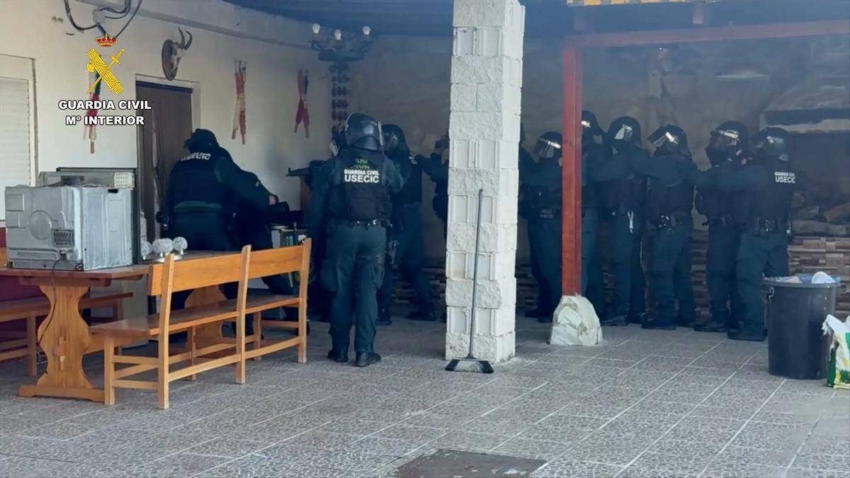 VÍDEO | Así desarticula la Guardia Civil a un grupo criminal asentado en Valladolid que robaba mercancía a camiones en Zamora