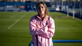 Arola Aparicio, delantera del Espanyol: "El fútbol es una burbuja que está explotando porque no se están haciendo bien la cosas"