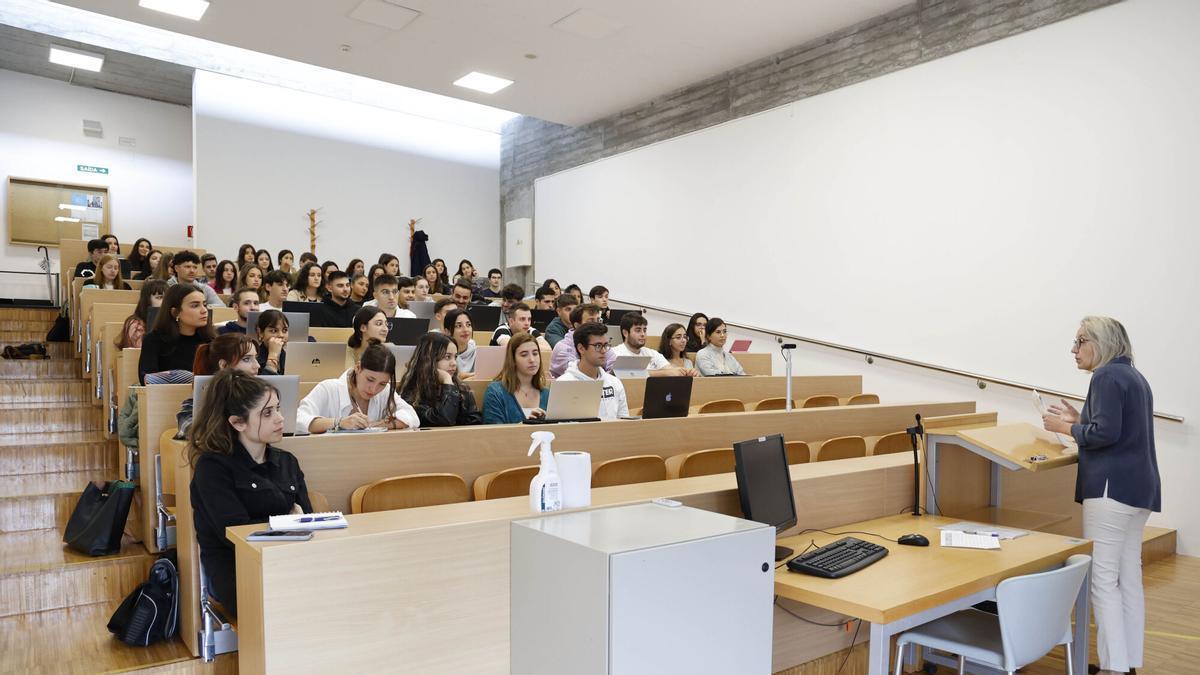 Una clase en la Universidade de Vigo.
