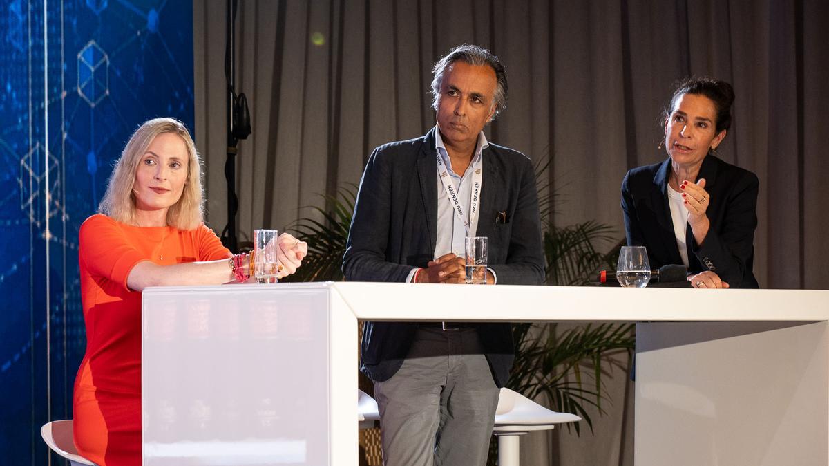Panel beim Wirtschaftsforum Neu Denken: Marie-Christine Ostermann, Sumeet M. Gulati und Dagmar Rosenfeld.