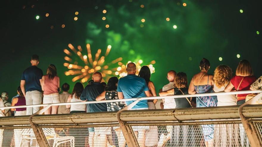 Vídeo | Así fueron los fuegos artificiales que cerraron la feria de Mérida