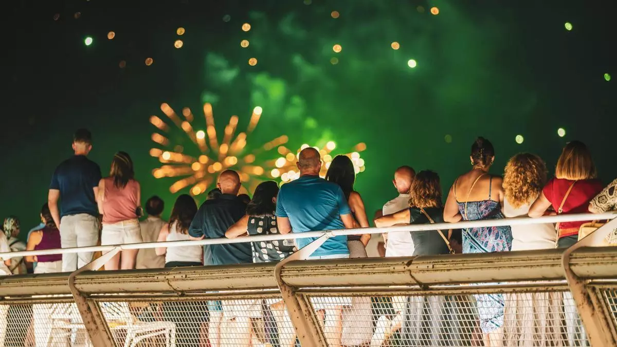 Vídeo | Así fueron los fuegos artificiales que cerraron la feria de Mérida