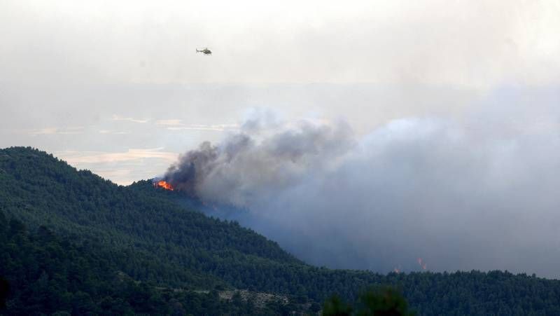 Fotogalería del incendio en el término de Luna en las Cinco Villas