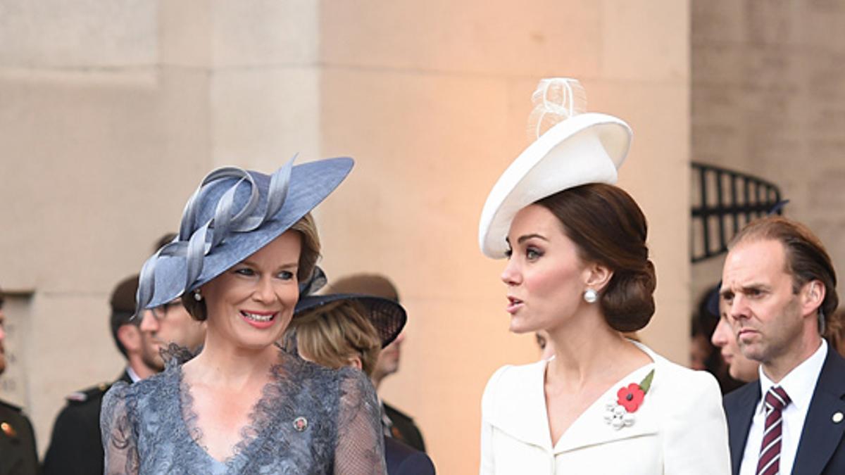 El look en blanco de Kate Middleton en Bélgica