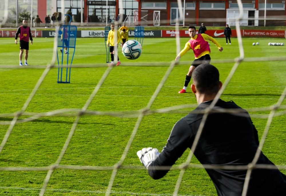 Entrenamiento del Sporting en Mareo.