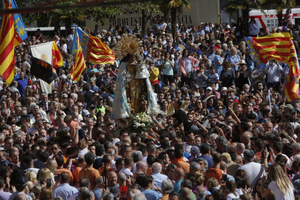 Día de la Virgen de los Desamparados: Traslado de la Mare de Déu