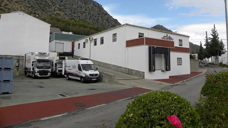 Fachada de Incarybe, empresa cárnica de Benaoján.