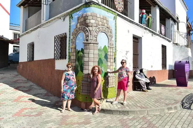Las imágenes de los trabajos de ganchillo de las mujeres de Oliva de Plasencia