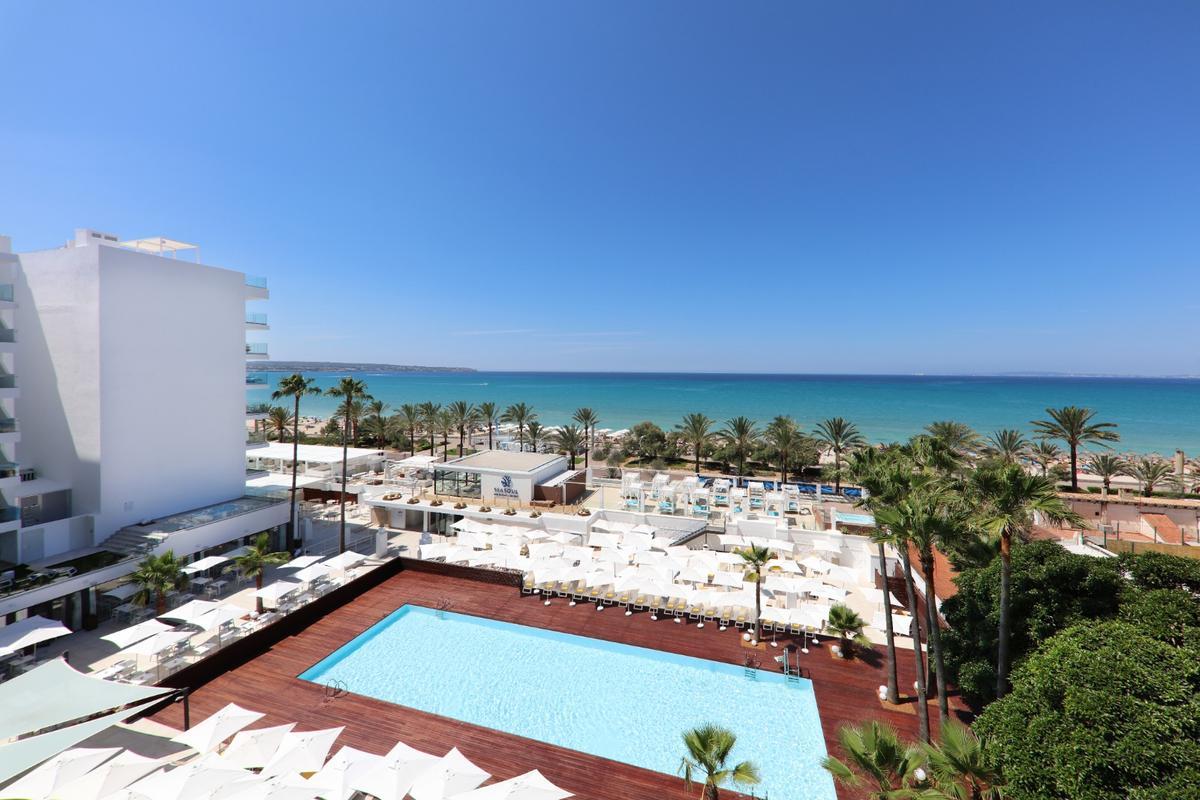 Redexis e Iberostar.