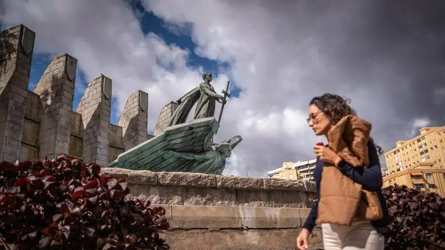 Monumento a Franco situado en la avenida de Anaga, en el municipio de Santa Cruz de Tenerife