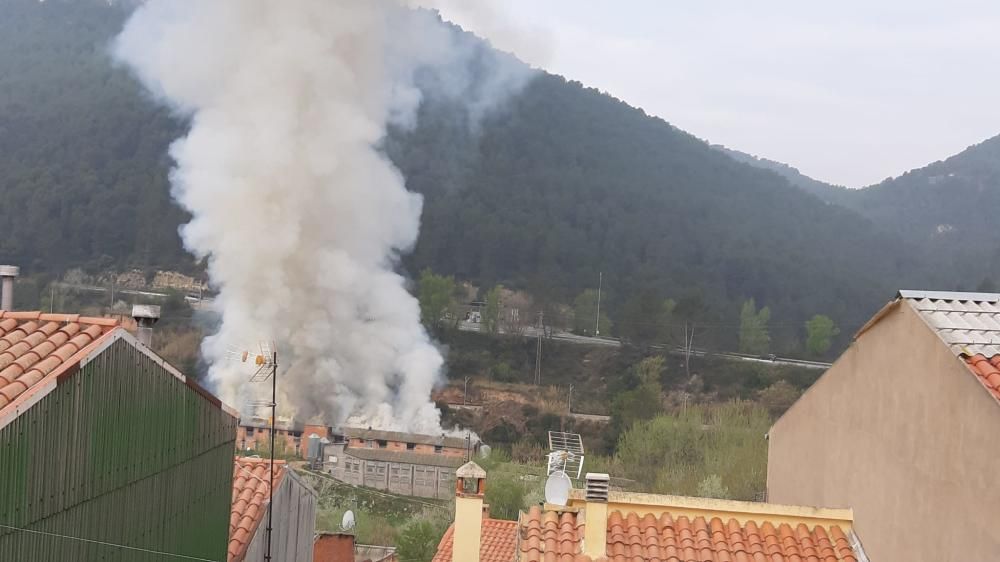 Incendi a una granja de Castellbell