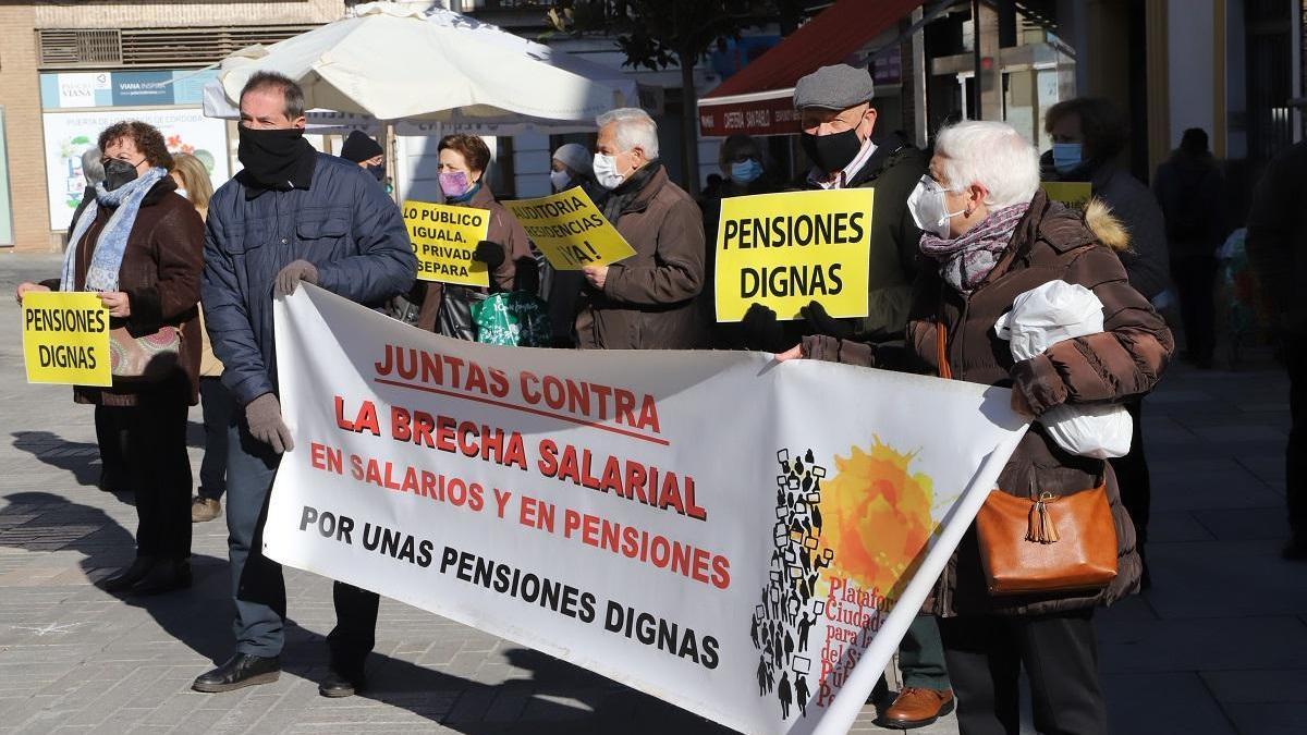 Concentración en Córdoba por unas pensiones dignas