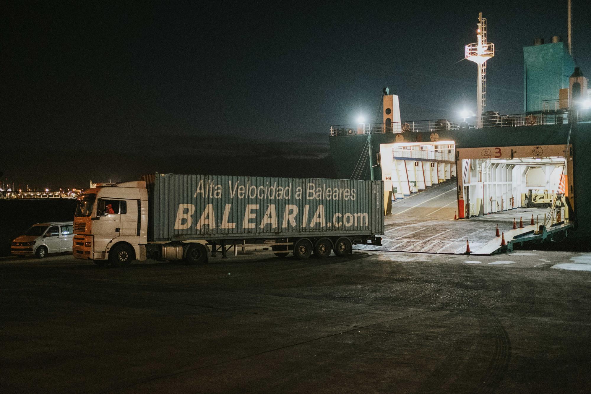 Desabastecimiento en Mallorca: Radiografía del puerto de Palma, el corazón de los suministros