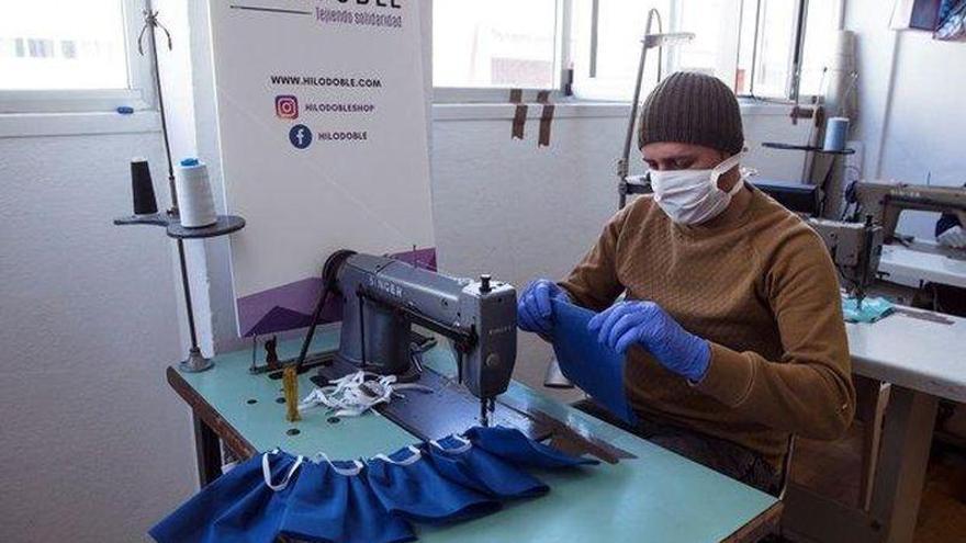 Francia prohíbe las mascarillas artesanales en la escuela