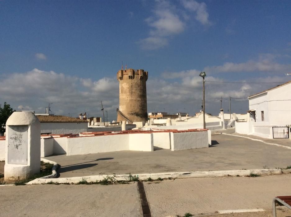 Degradación y abandono en les Coves de Paterna