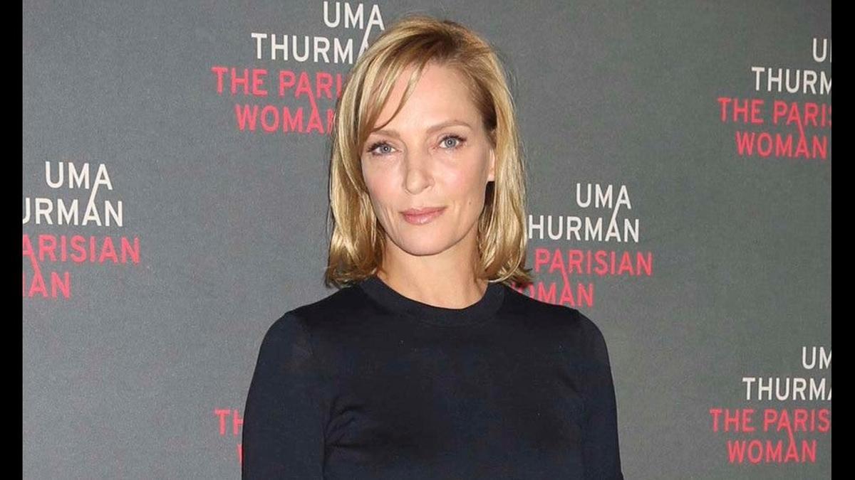 Uma Thurman se lía la manta a la cabeza (literal)