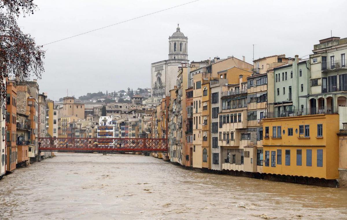 El temporal acaba amb un mort, rius al límit i destrosses a la Costa Brava | ACN