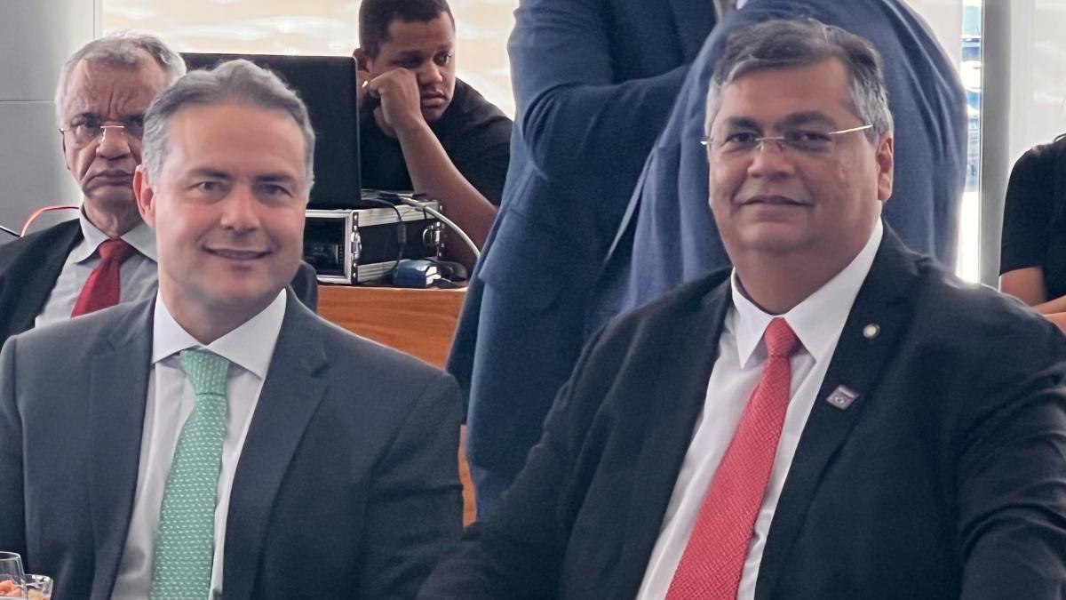 Flavio Dino (a la derecha), Ministro de Justicia de Brasil