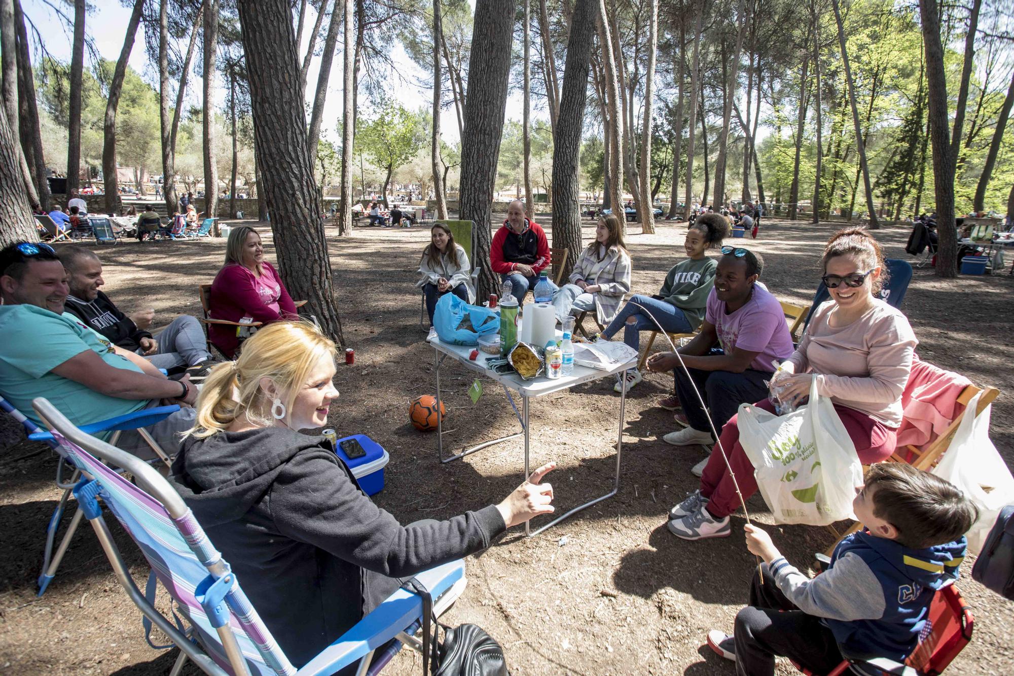 El Parc d San Vicent de Lliria vuelve a llenarse de familias dos años depués