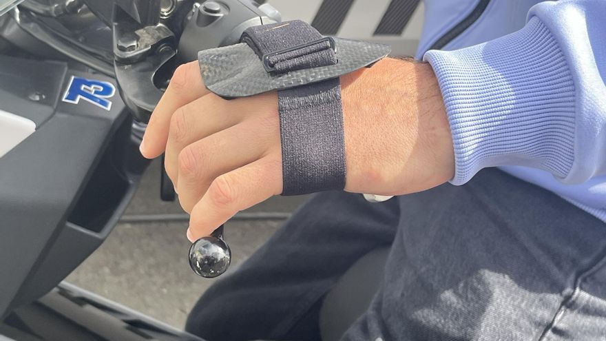 La mano de Àlex Márquez seguirá intentando amargarle el Mundial a su hermano