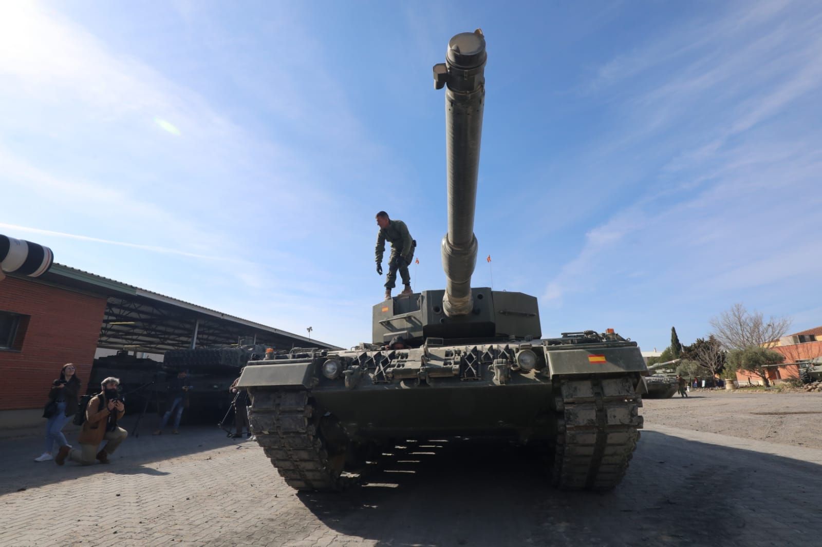 Militares ucranianos ultiman en Zaragoza su preparación con los Leopard