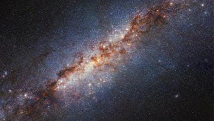 Descifran una galaxia que crea estrellas a un ritmo diez veces mayor que la Vía Láctea