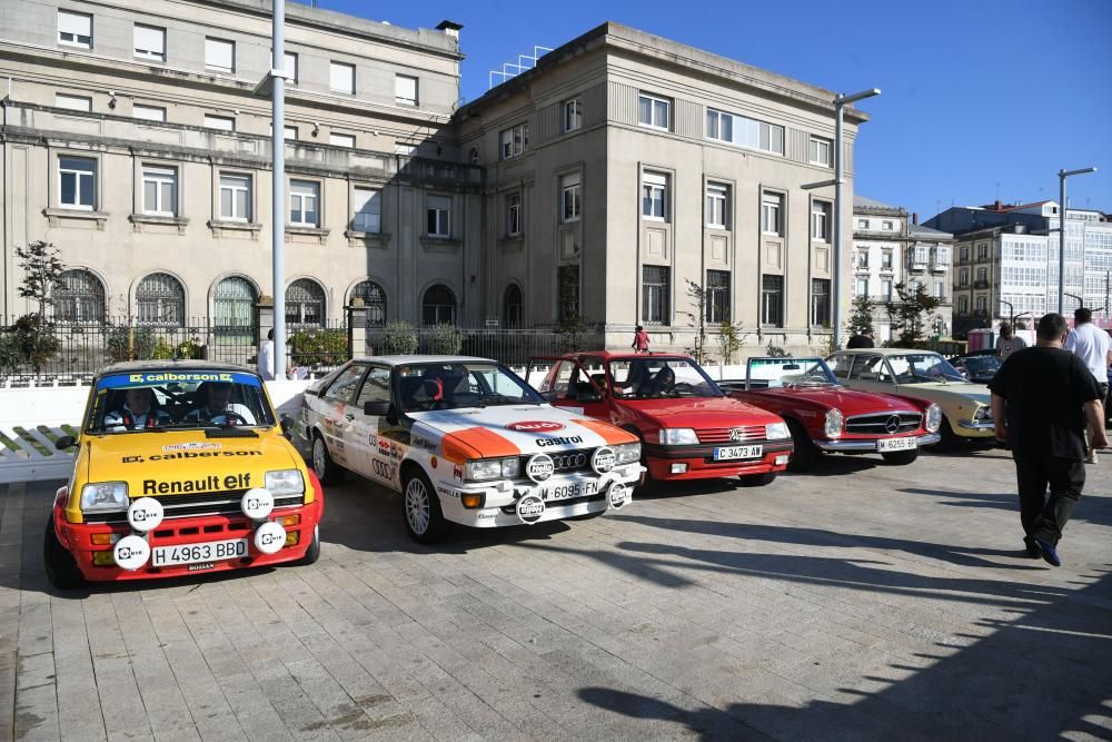 Salida del rally de coches clásicos