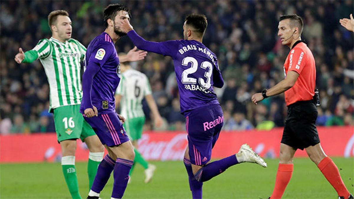 Golazo de Brais Méndez ante el Betis: control y disparo impecables