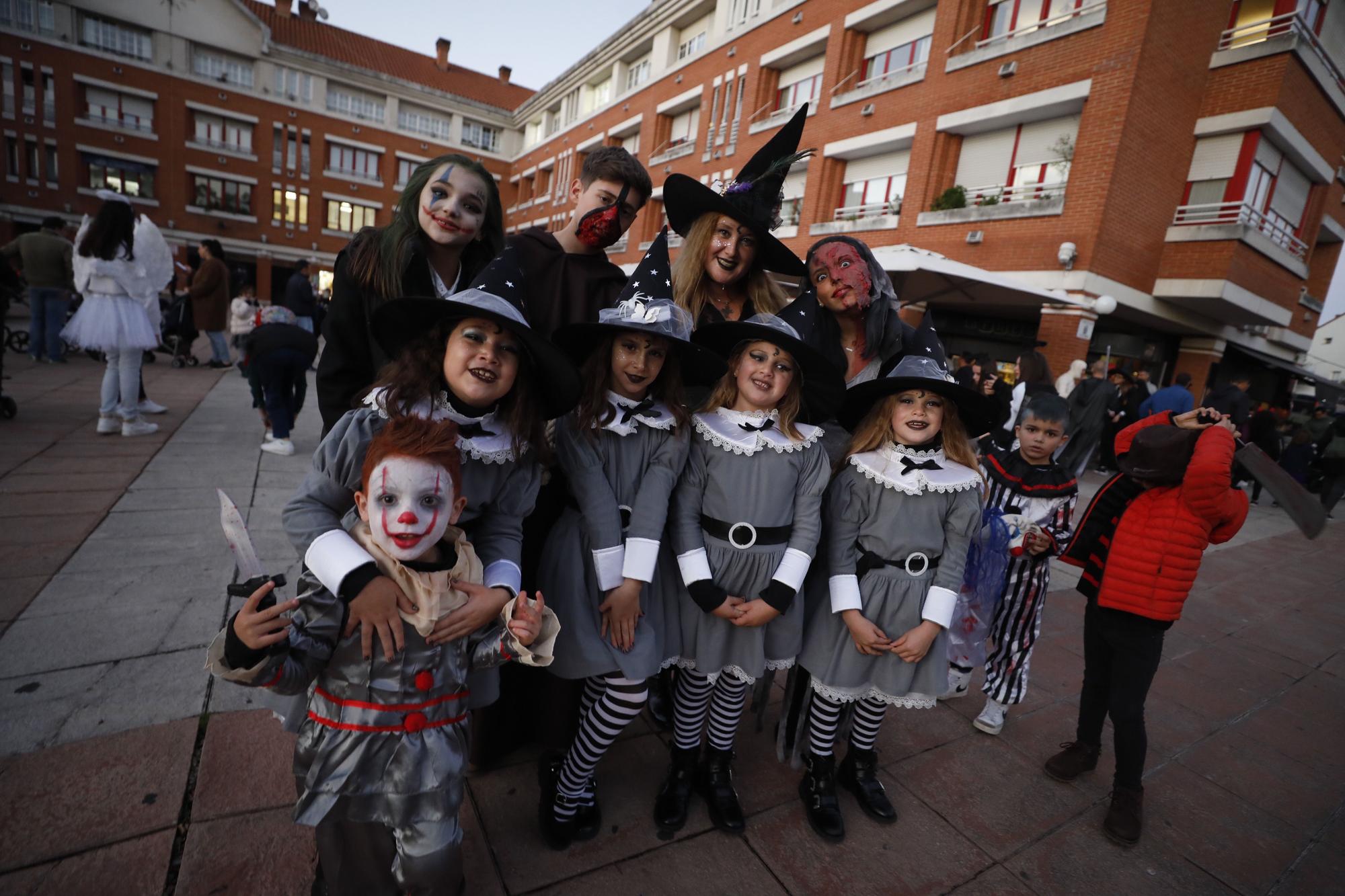 EN IMÁGENES: La Fresneda, a la calle para celebrar Halloween