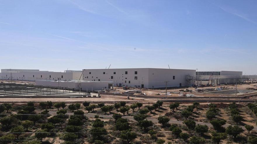 El Consell destina 40 millones a Parc Sagunt y 12 a Ford Almussafes para el coche eléctrico
