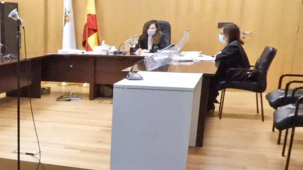 Tres años y medio de cárcel por publicar en Facebook un vídeo de su ex desnuda