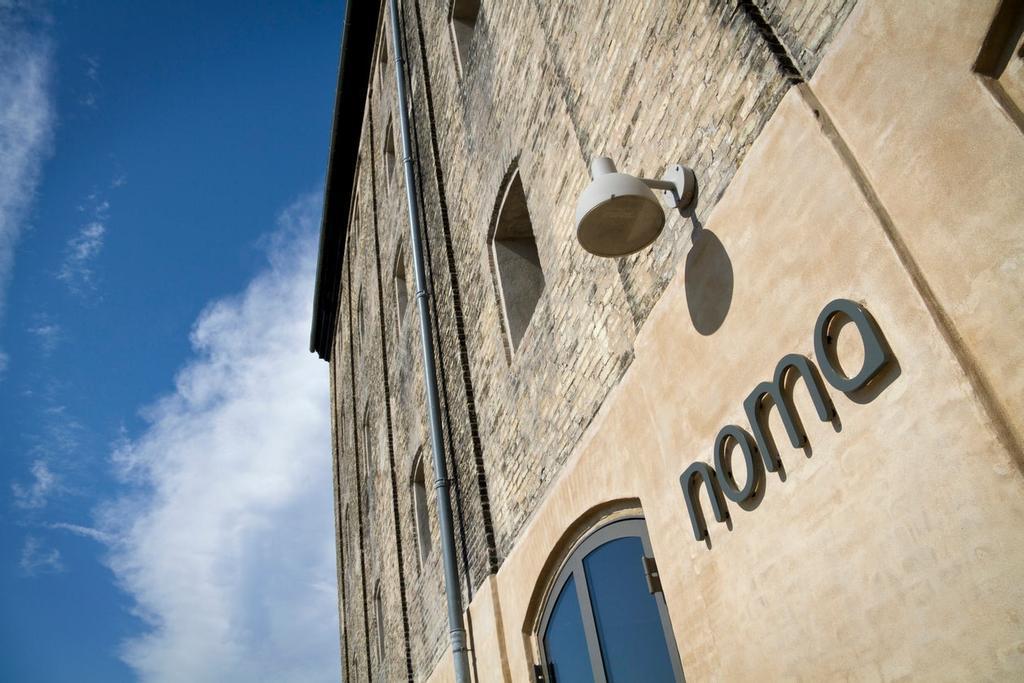 Entrada del restaurante Noma