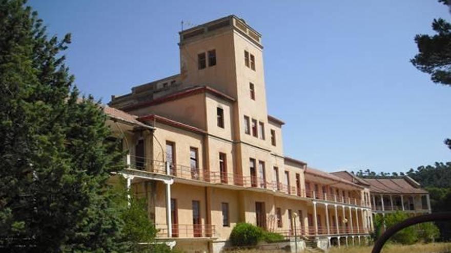 Inmediaciones del sanatorio de Sierra Espuña