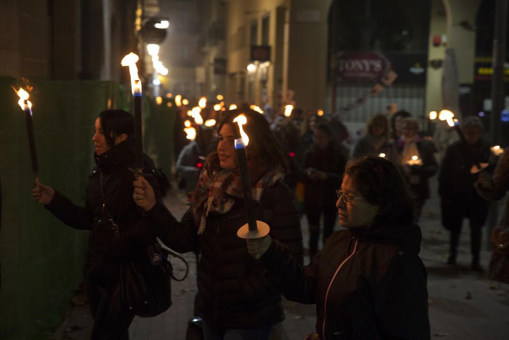 Marxa nocturna de torxes 'Combatem la foscor' el diumenge 24 a Figueres
