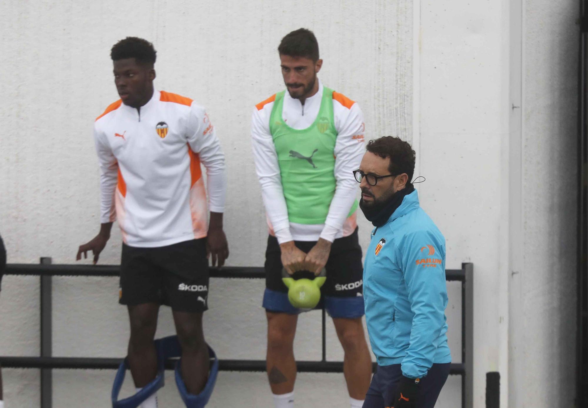 Última sesión antes del partido frente a la Real Sociedad para el Valencia