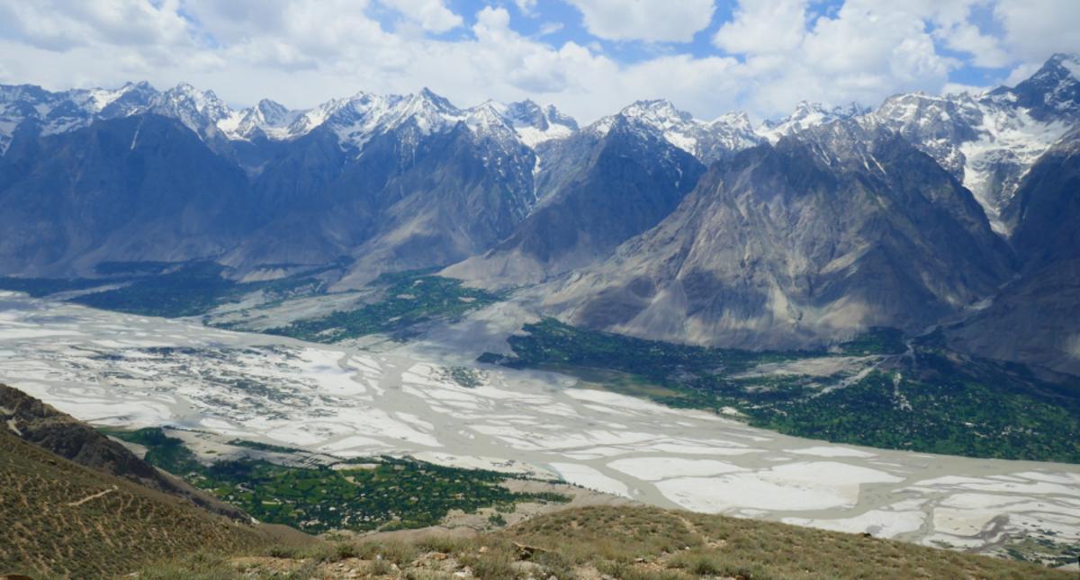 De la nieve de Himalaya depende el agua de millones de personas
