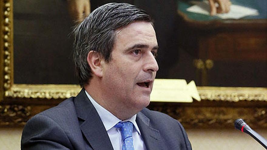 Cardenal comparece en comisión el Congreso.