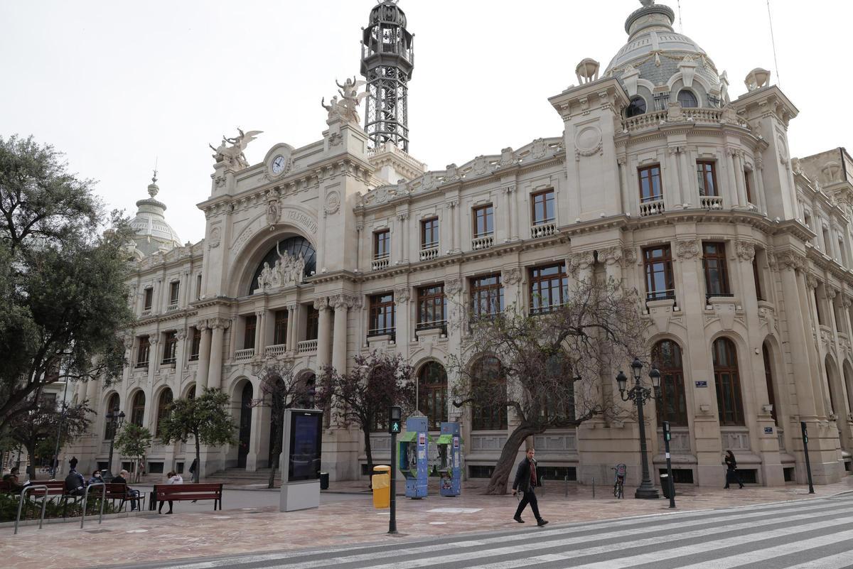 El Palacio de las Comunicaciones, en la plaza del Ayuntamiento.