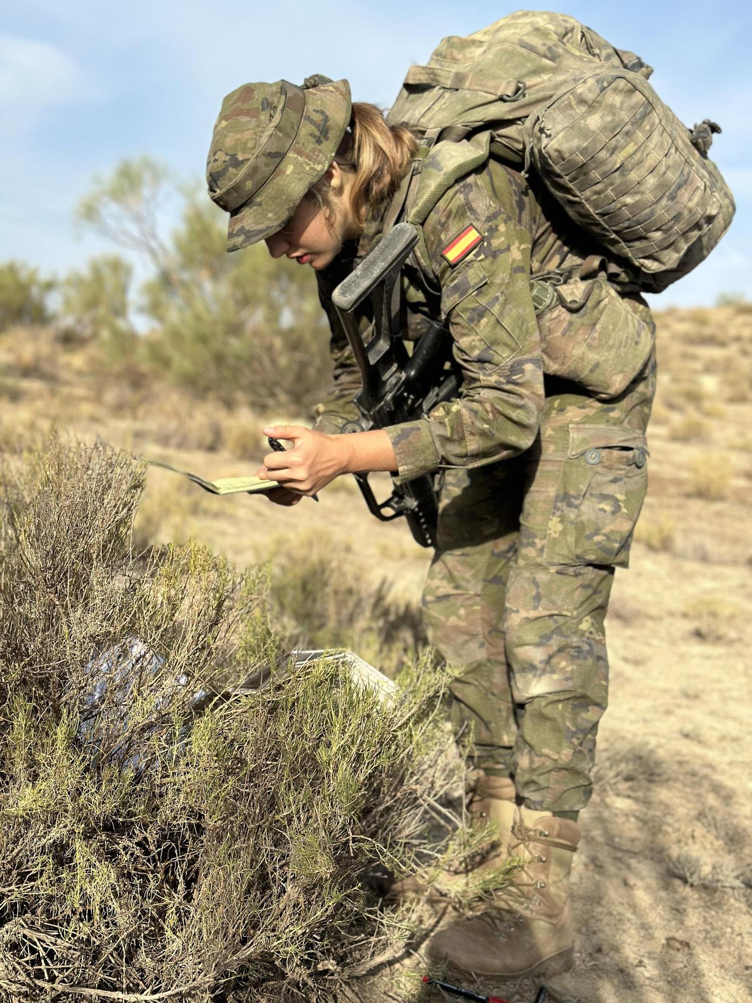 La instrucción militar de la princesa Leonor en Zaragoza, en imágenes