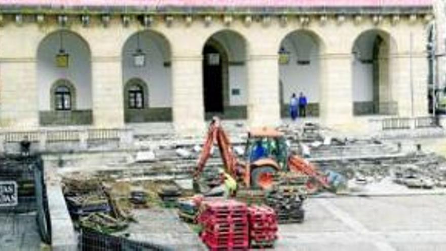 La Junta defiende la obra de la plaza Mayor de Cáceres y asegura que tiene informe arqueológico