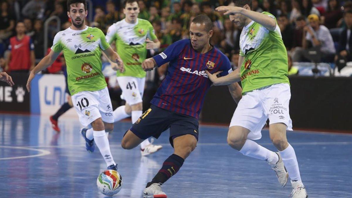El Barça Lassa arrasó al Palma Futsal en la primera vuelta (8-1)