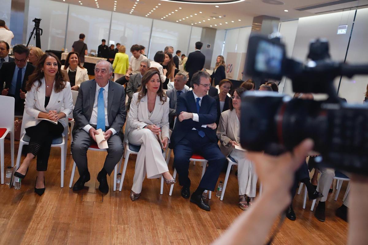 Ibercaja celebra 150 años de vida en imágenes