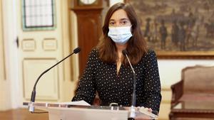 La alcade de A Coruña, Inés Rey, durante una rueda de prensa este martes