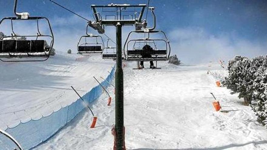 L&#039;estació d&#039;esquí de la Molina amb nous gruixos de neu gràcies a les últimes nevades