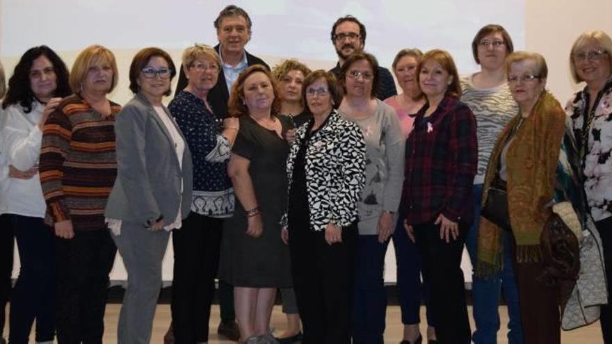 Charla de Giner sobre el cáncer de piel organizada por AECC