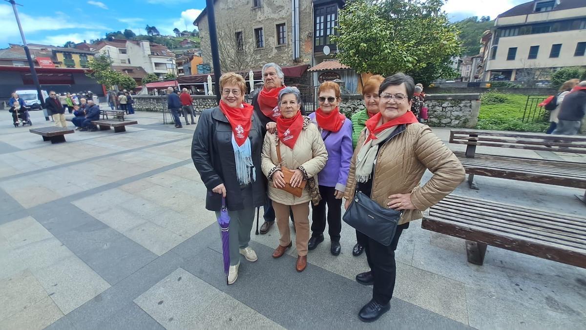 Un grupo de participantes llegados desde Salas.