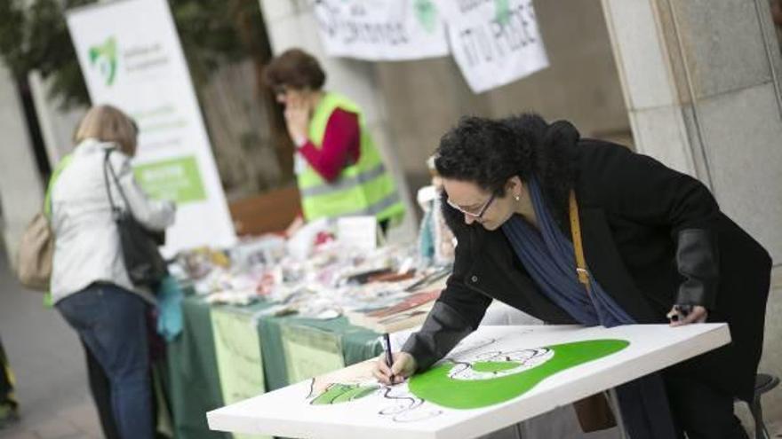 La entidad celebró con talleres el Día de la Escucha en Castelló.