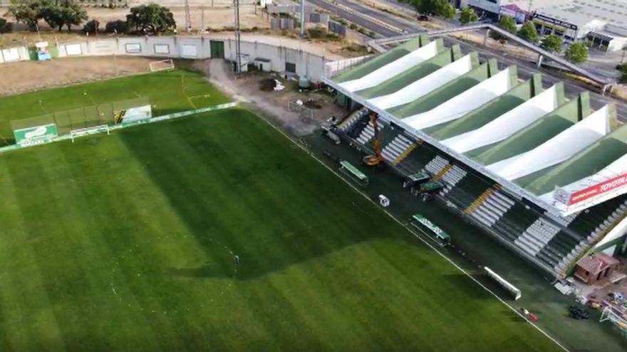 VÍDEO | Así luce el estadio Príncipe Felipe el viernes antes del Cacereño-Recreativo de Huelva